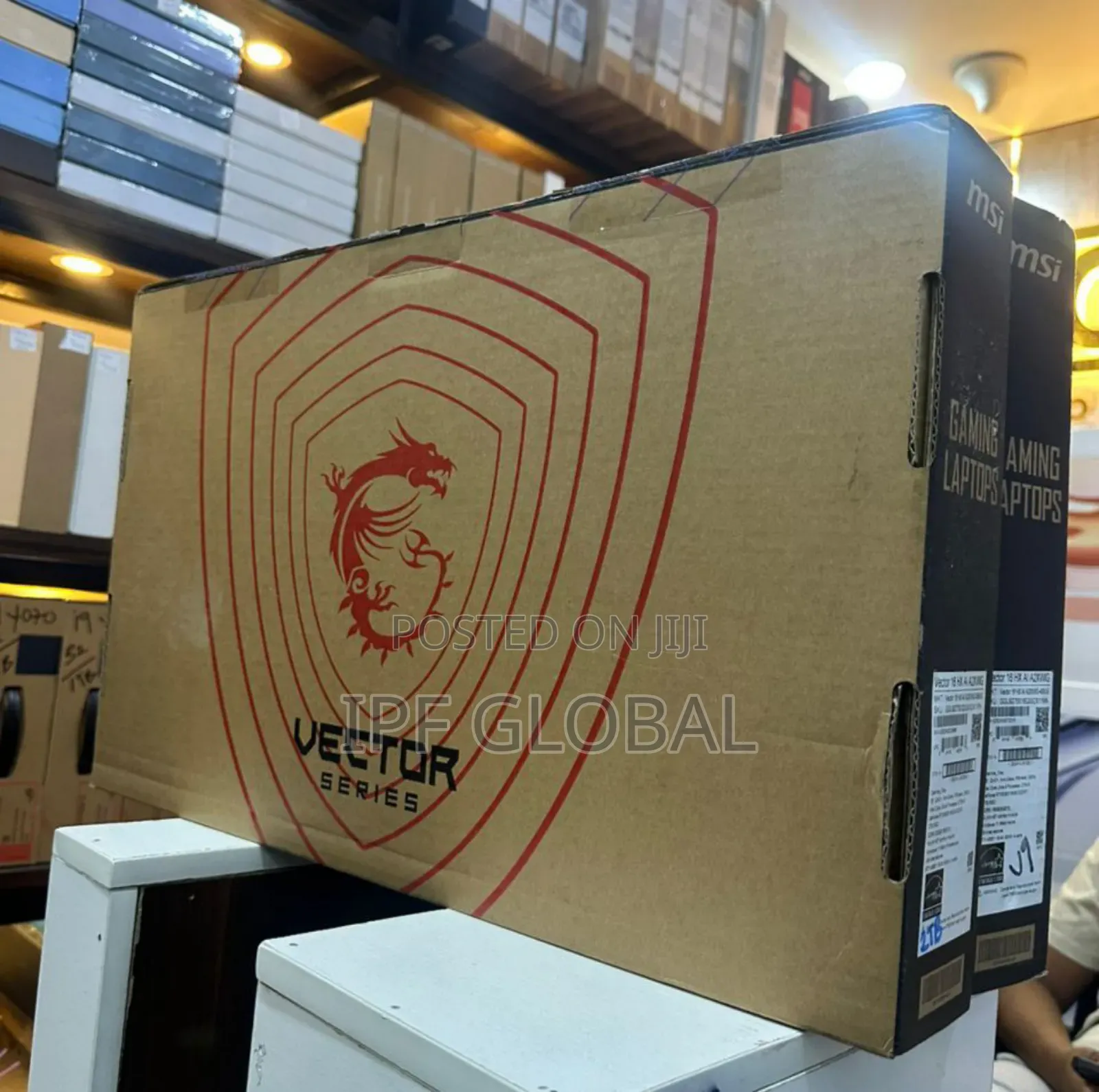 New Laptop MSI Vector 16 HX AI A2XWIG 16GB Intel Core Ultra 9 SSD 1T