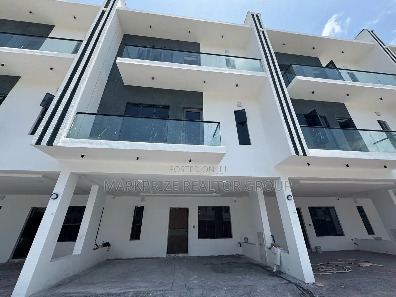 4bdrm Duplex in Ikate Lekki Lagos for sale