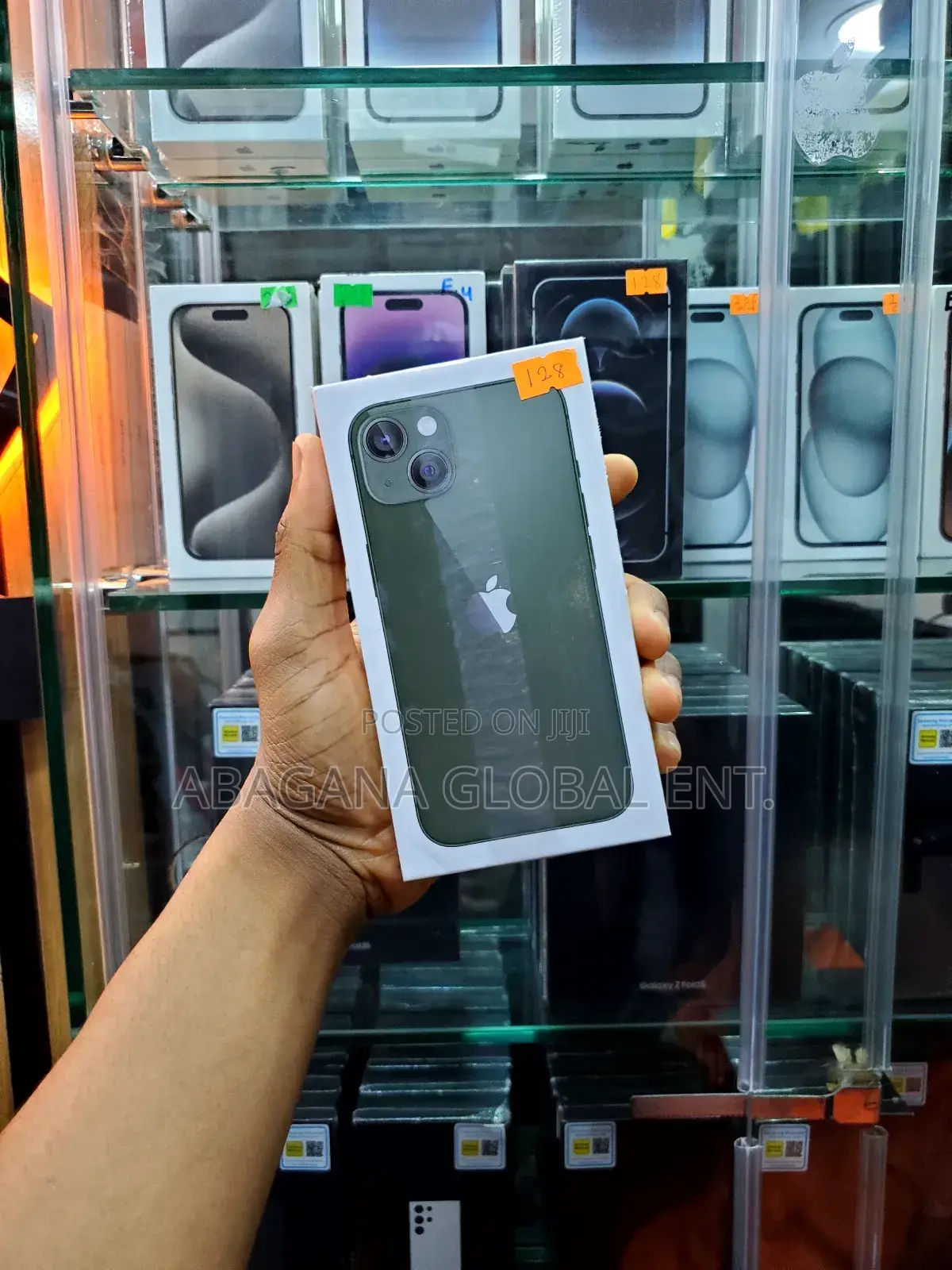 New Apple iPhone 13 128 GB Green