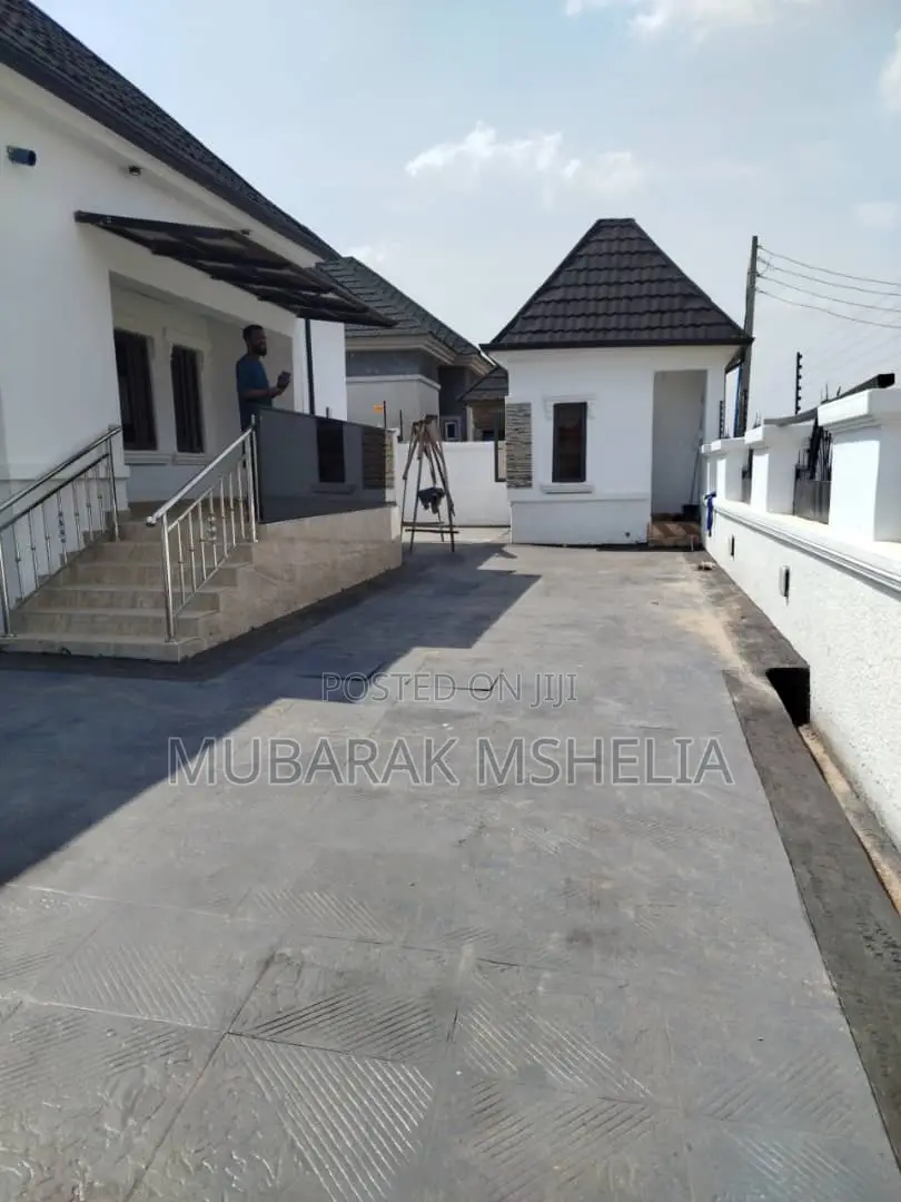Furnished 3bdrm Bungalow in Efab Verizon, Gwarinpa for sale