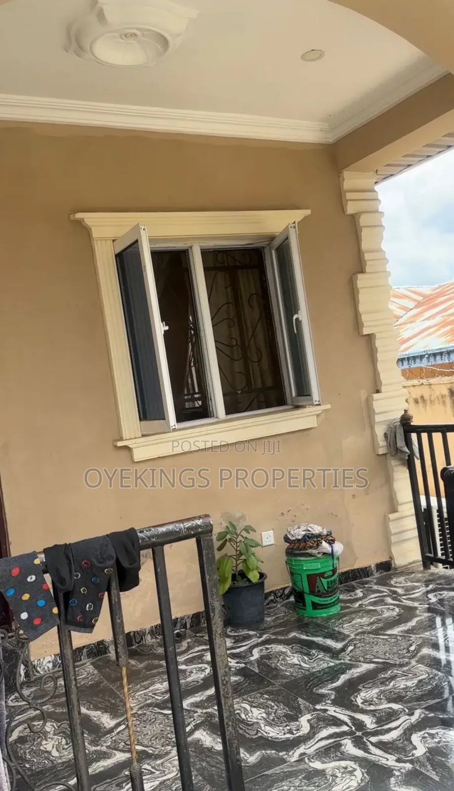 3bdrm Block of Flats in Commodore, Akala Express for sale