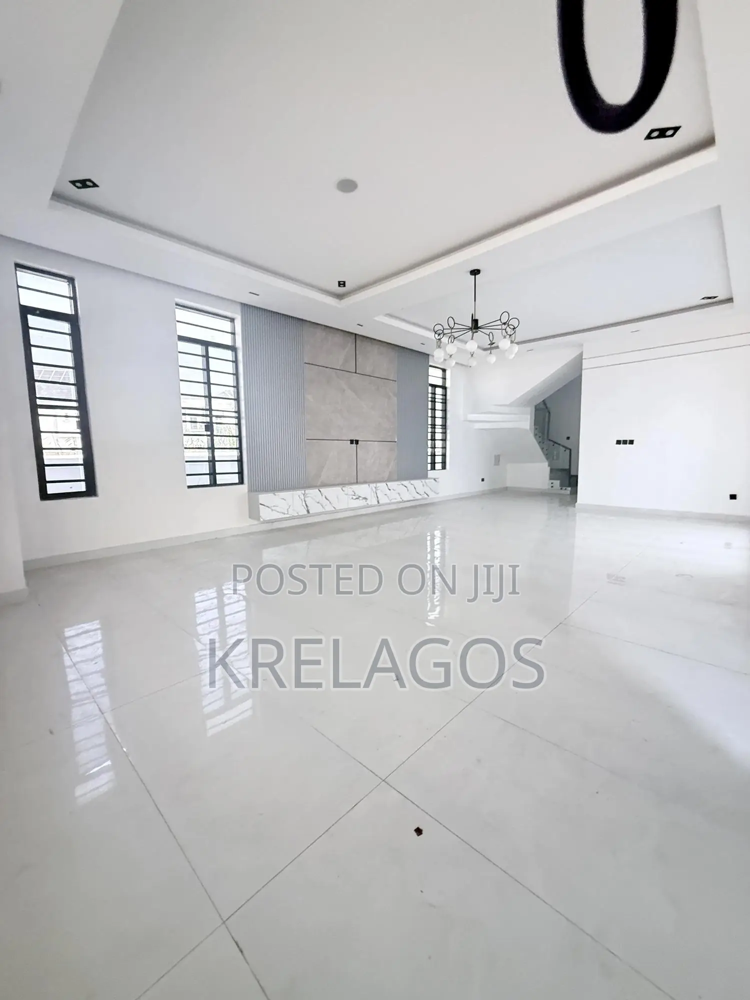 5bdrm Duplex in Orchid, Chevron for sale