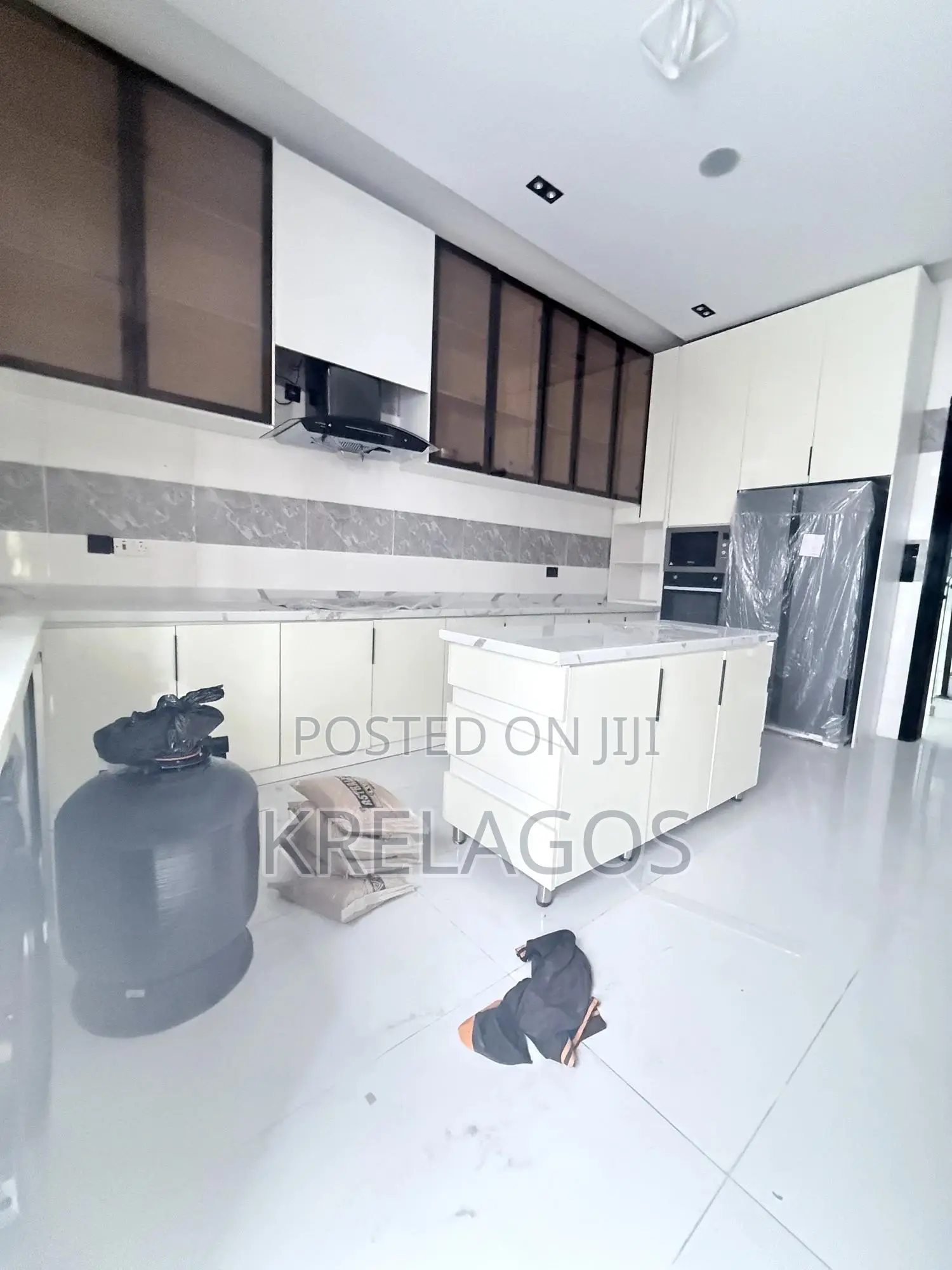 5bdrm Duplex in Orchid, Chevron for sale