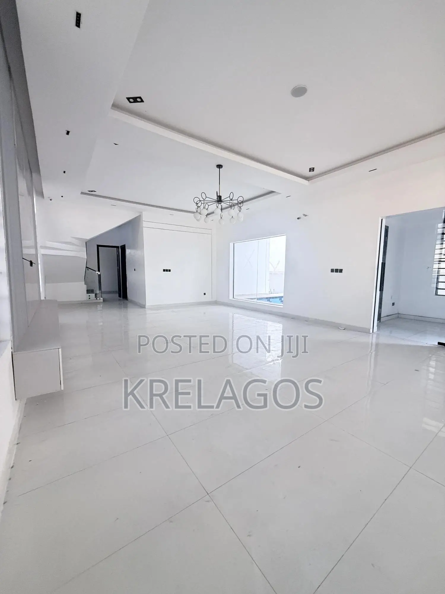 5bdrm Duplex in Orchid, Chevron for sale