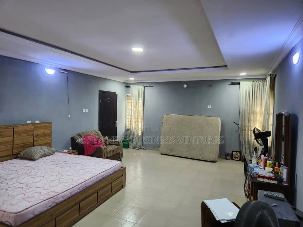 Furnished 5bdrm Duplex in Ire Akari, Akala Express for sale