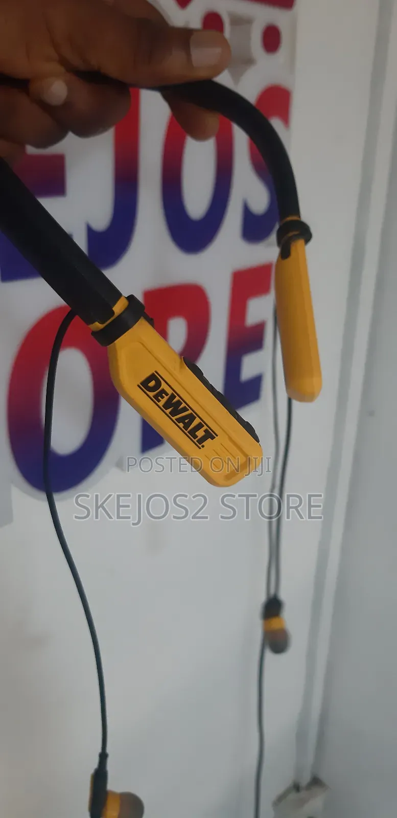 Dewalt 2091 Jobsite Bluetooth Neckband Headphone