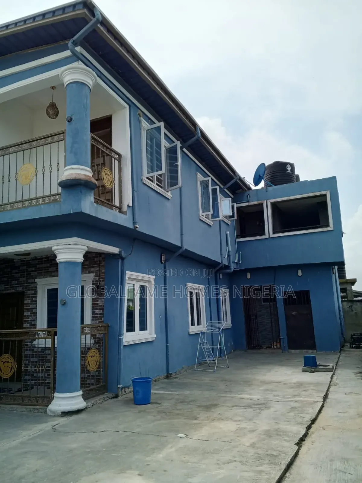 6bdrm Block of Flats in Malete By Beachwood, Lakowe for sale
