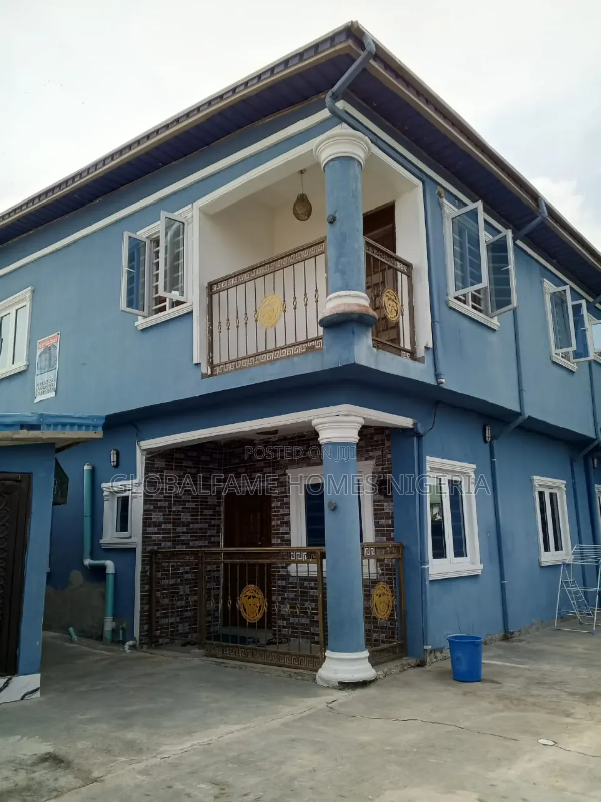 6bdrm Block of Flats in Malete By Beachwood, Lakowe for sale