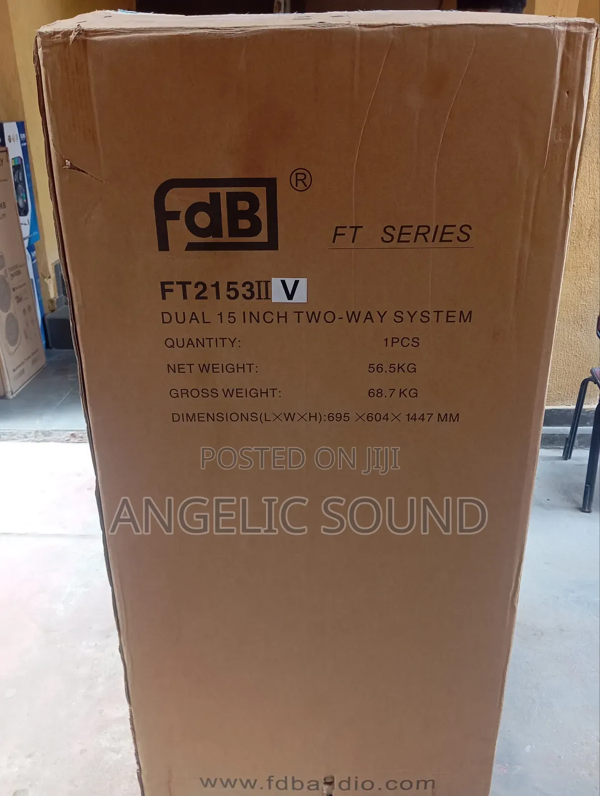 FDB Professional Speaker Ft215311