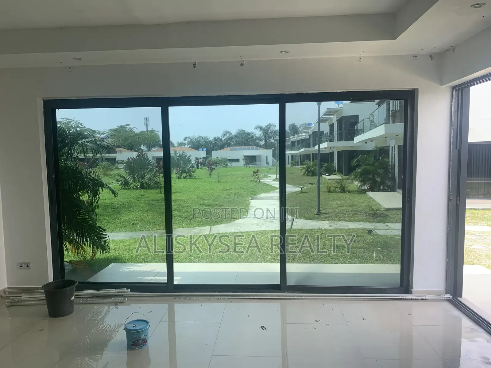 2bdrm Duplex in Lakowe Golf for rent
