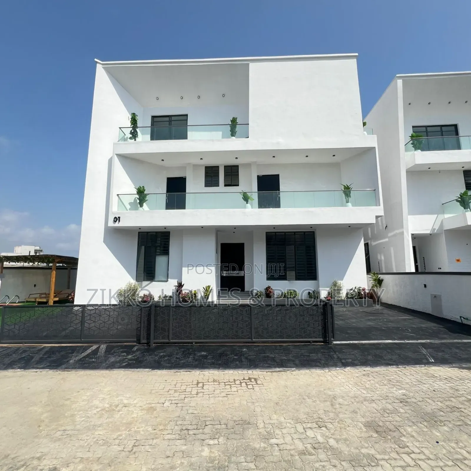 4bdrm Duplex in Lekki for sale