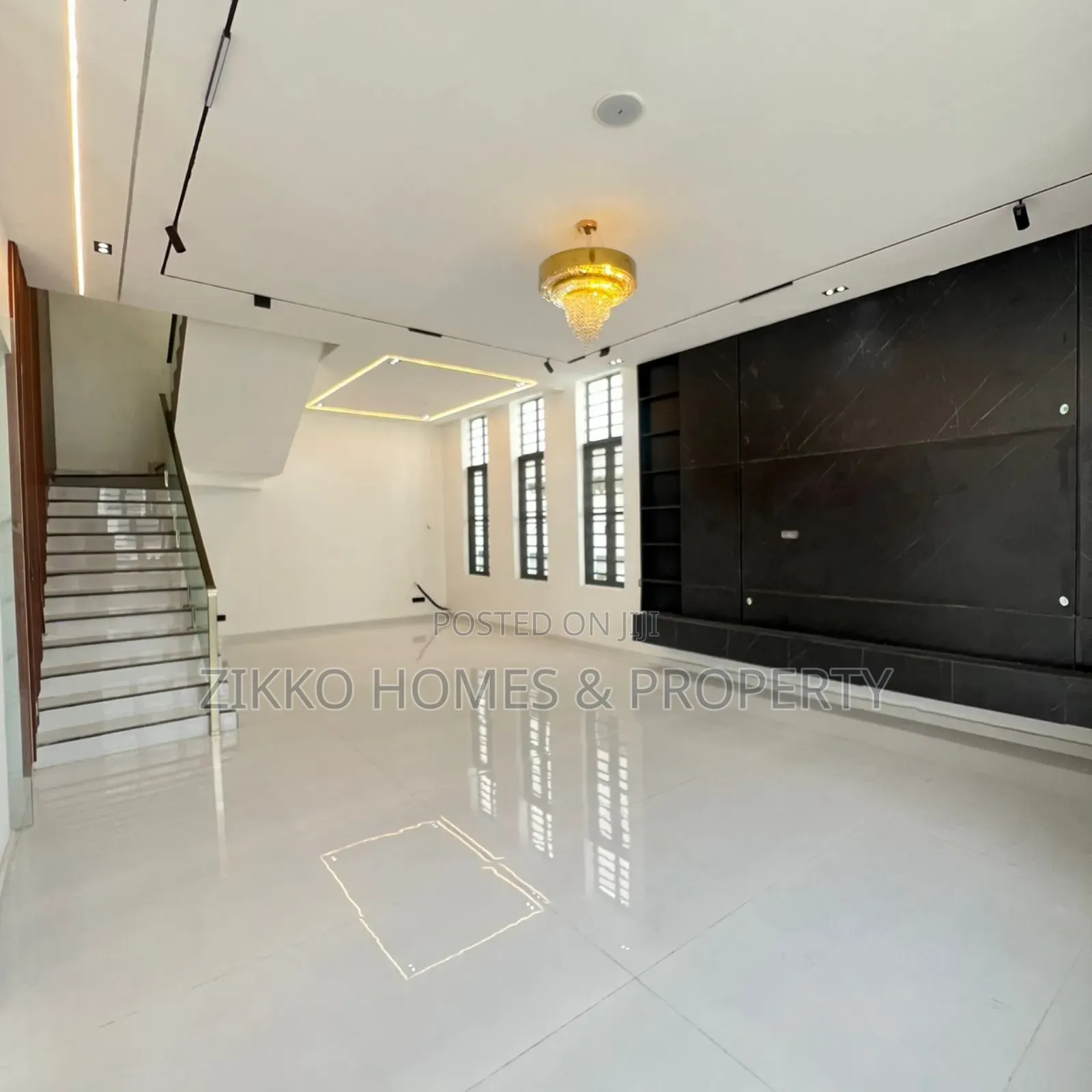 4bdrm Duplex in Lekki for sale