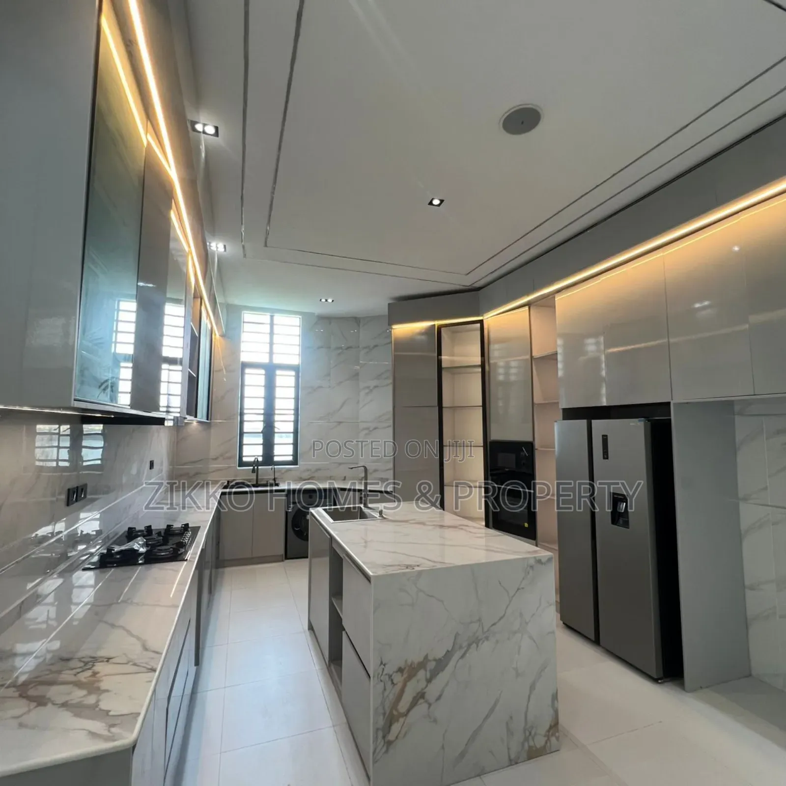 4bdrm Duplex in Lekki for sale