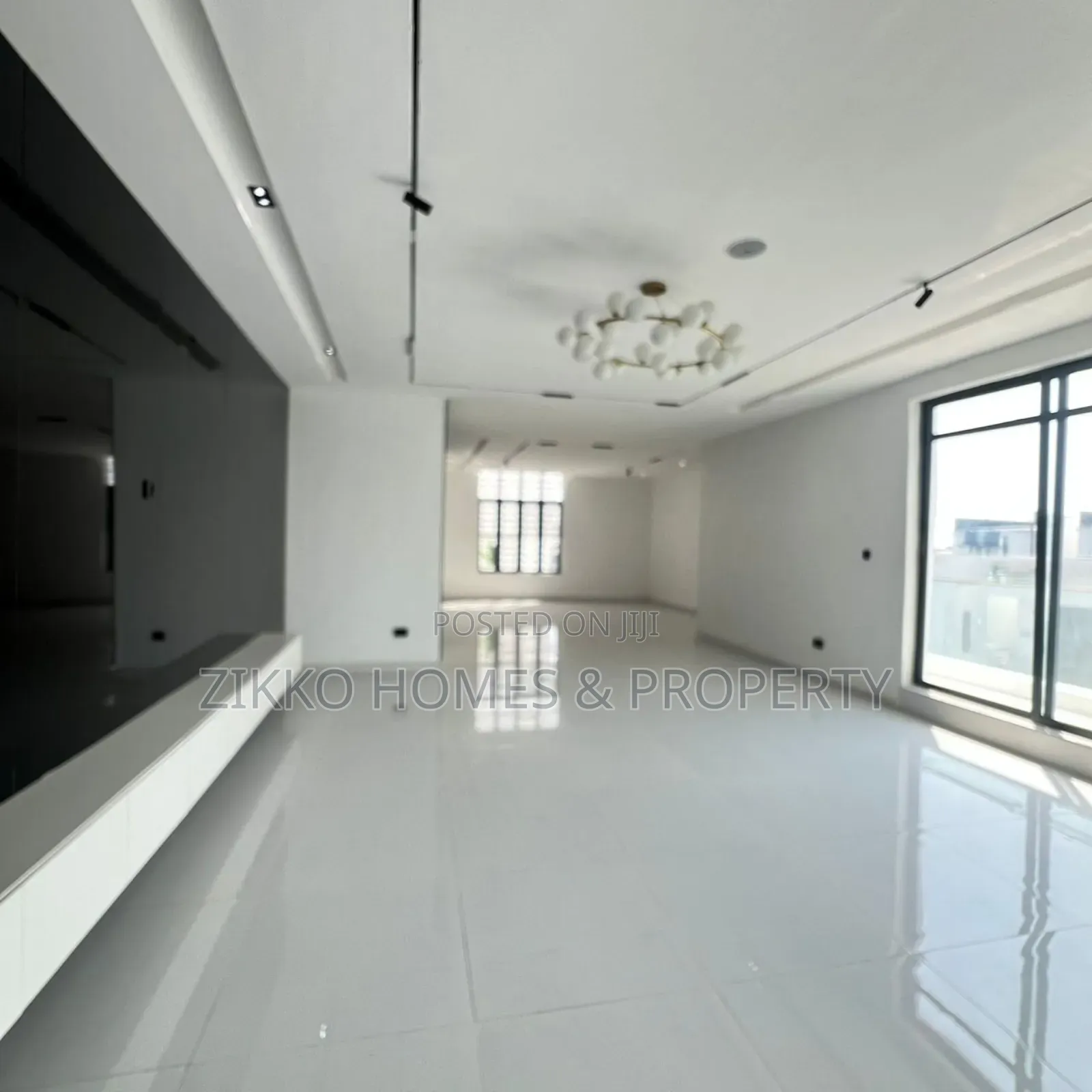 4bdrm Duplex in Lekki for sale