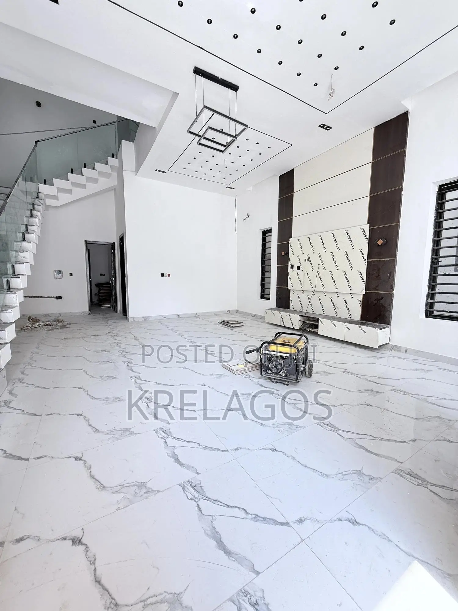 5bdrm Duplex in Orchid, Chevron for sale