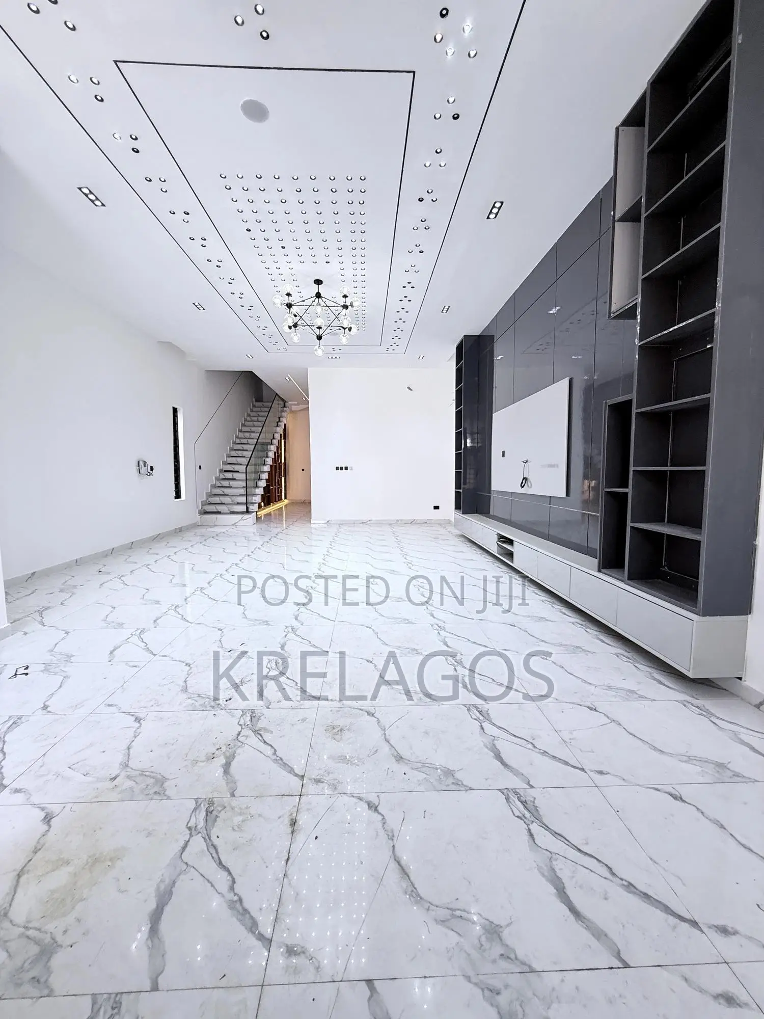 5bdrm Duplex in Orchid, Chevron for sale