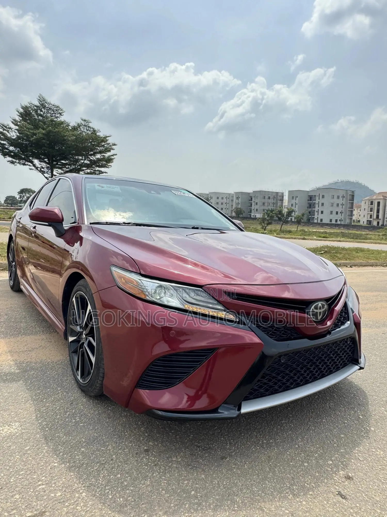 Toyota Camry 2020 Red