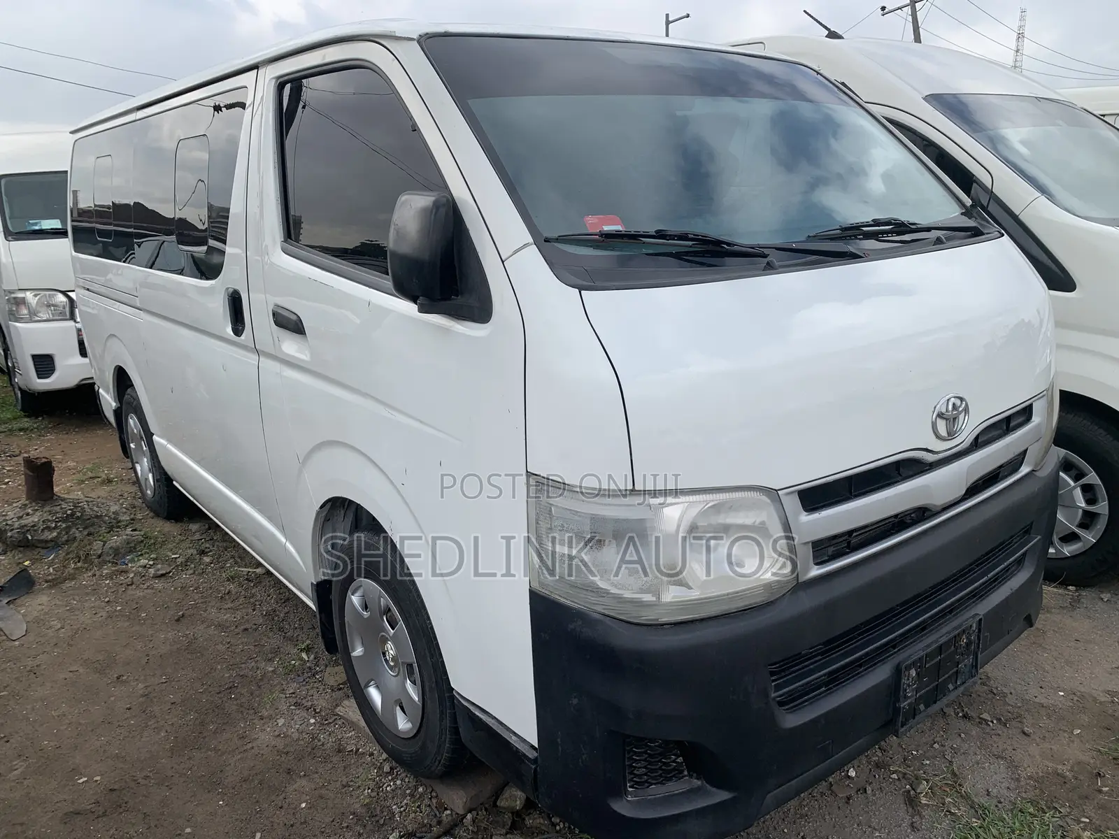 Toyota HiAce 2014 White