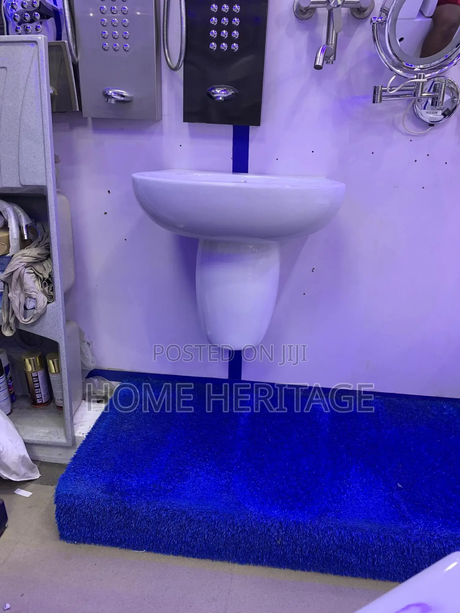 Basin With Short Pedestal