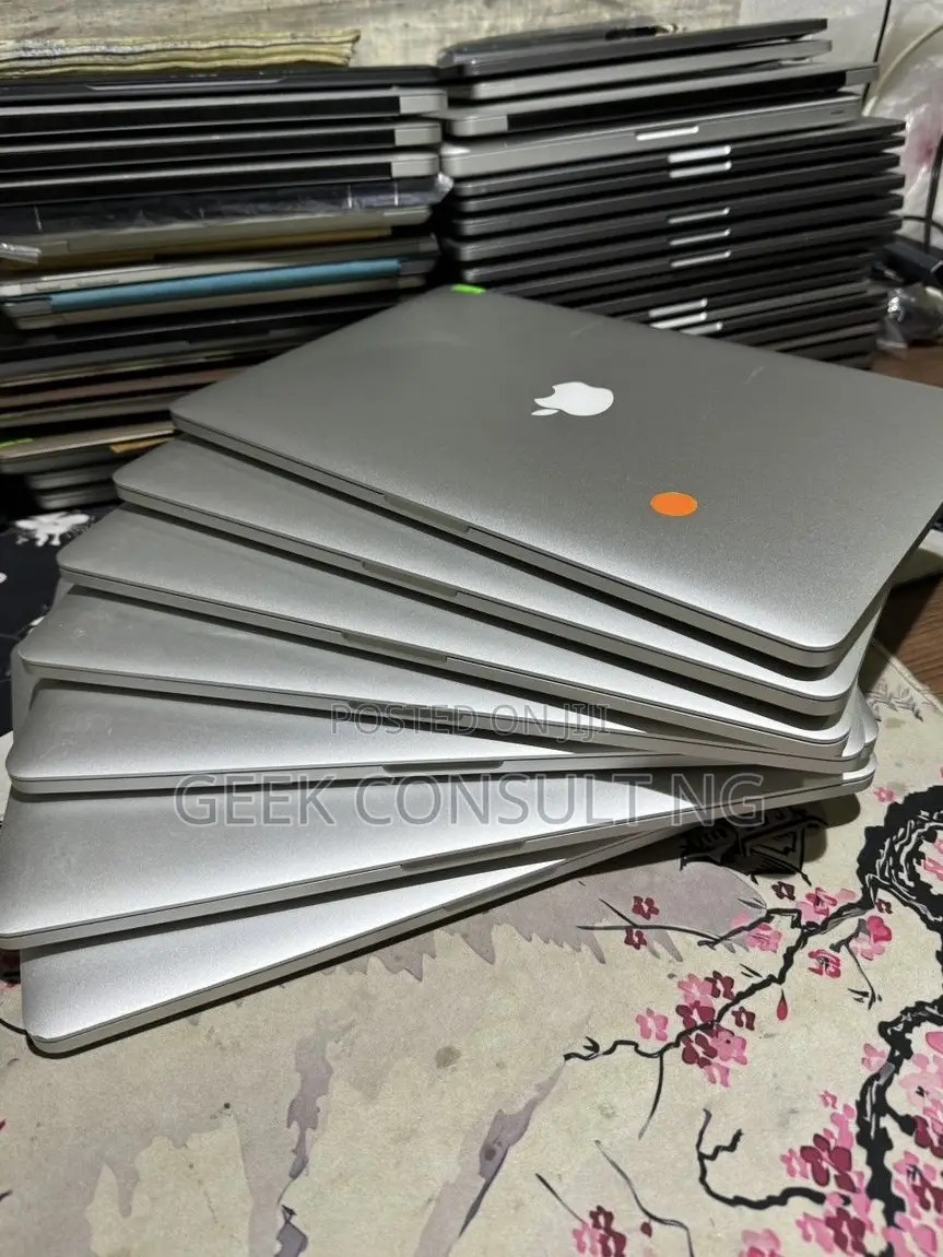 Laptop Apple MacBook Pro 2015 16GB Intel Core i7 SSD 512GB