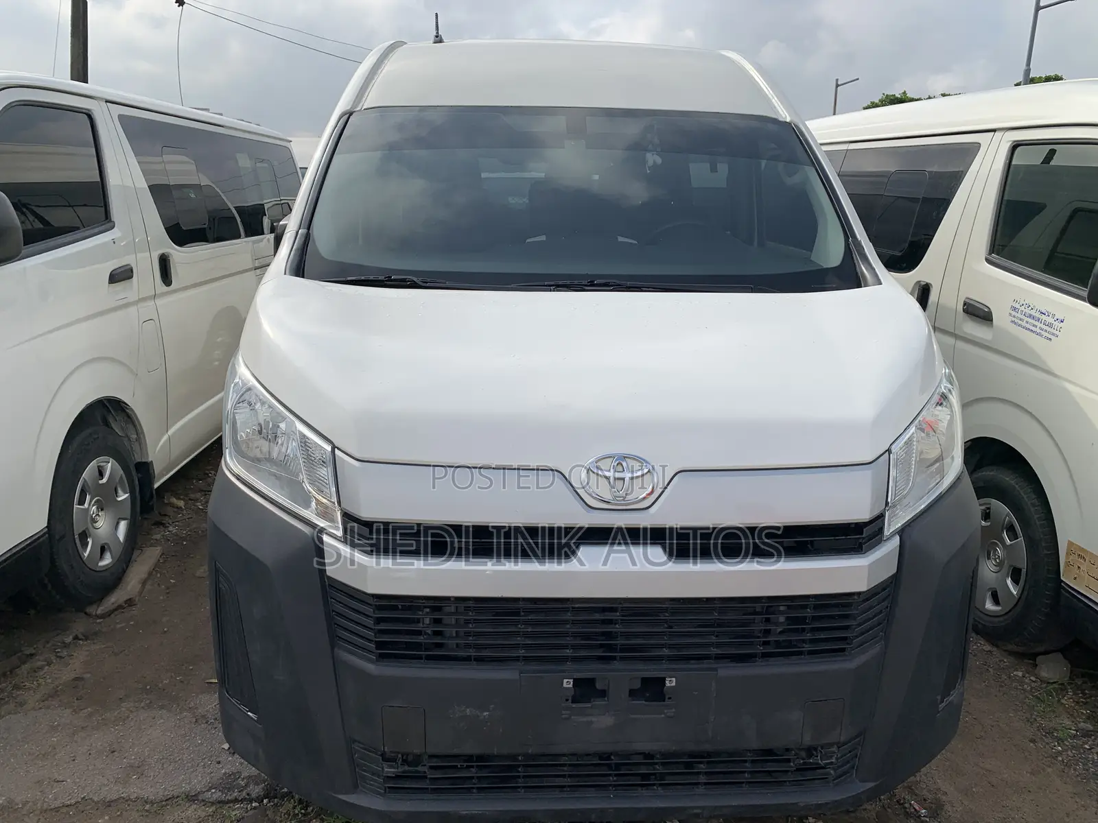 Toyota HiAce 2022 White