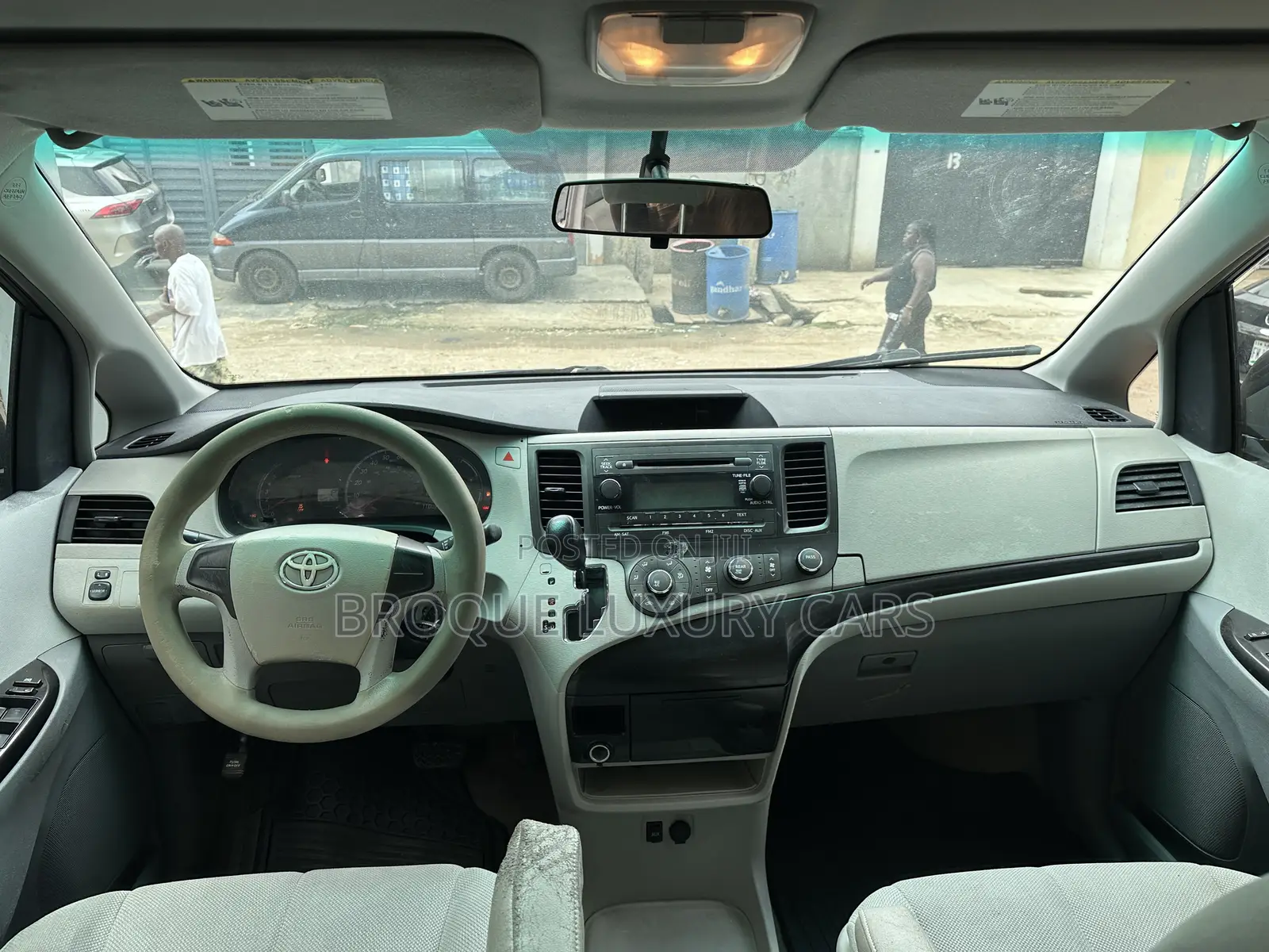 Toyota Sienna 2013 White