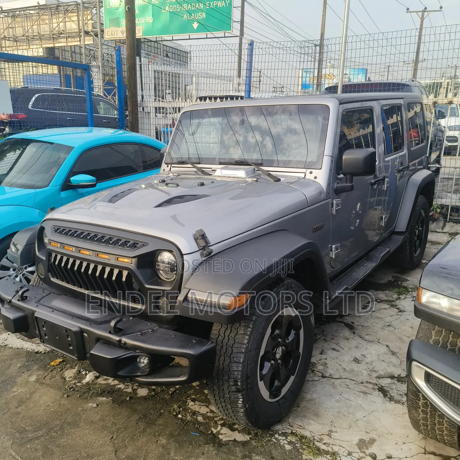 Jeep Wrangler Sahara 4x4 2016 Silver