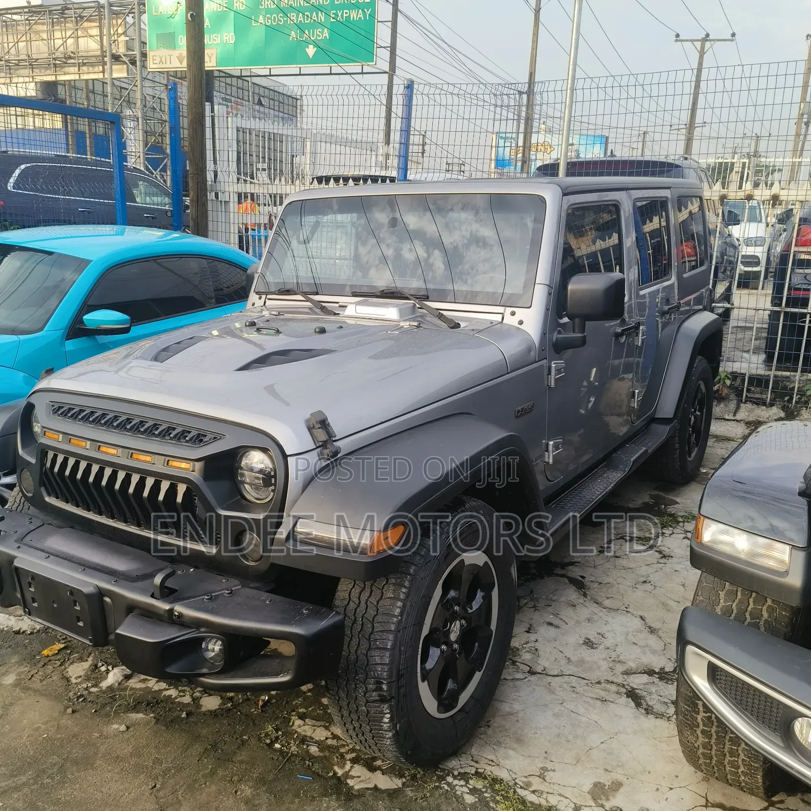 Jeep Wrangler Sahara 4x4 2016 Silver