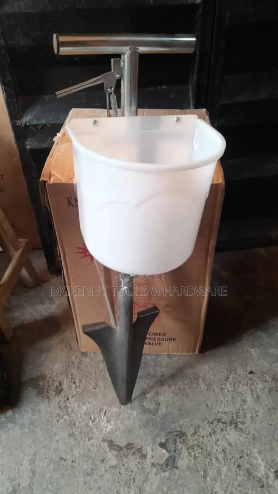 Manual Granular Fertilizer Applicator,