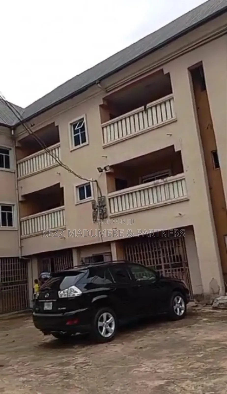 9bdrm Block of Flats in Near Early Learning for sale