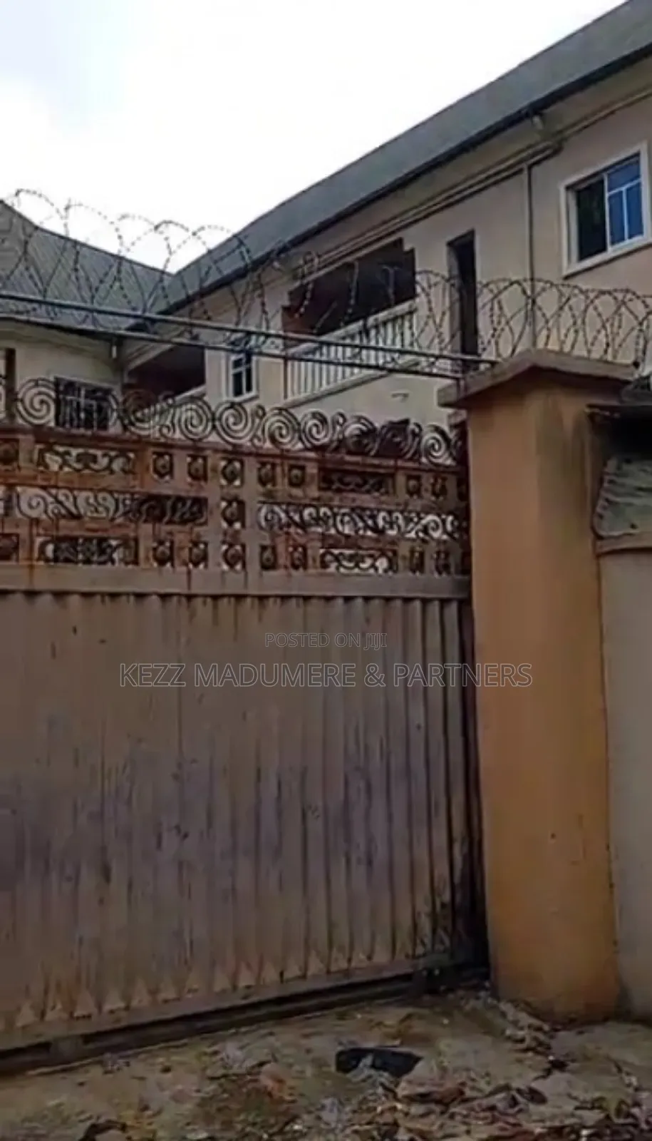 9bdrm Block of Flats in Near Early Learning for sale