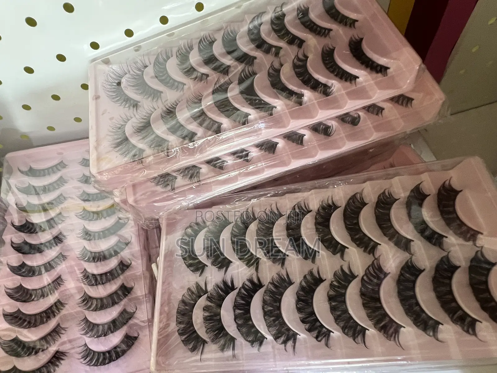 Wholesale Market! Eyelash Wholesale Women Eyelash on Sale