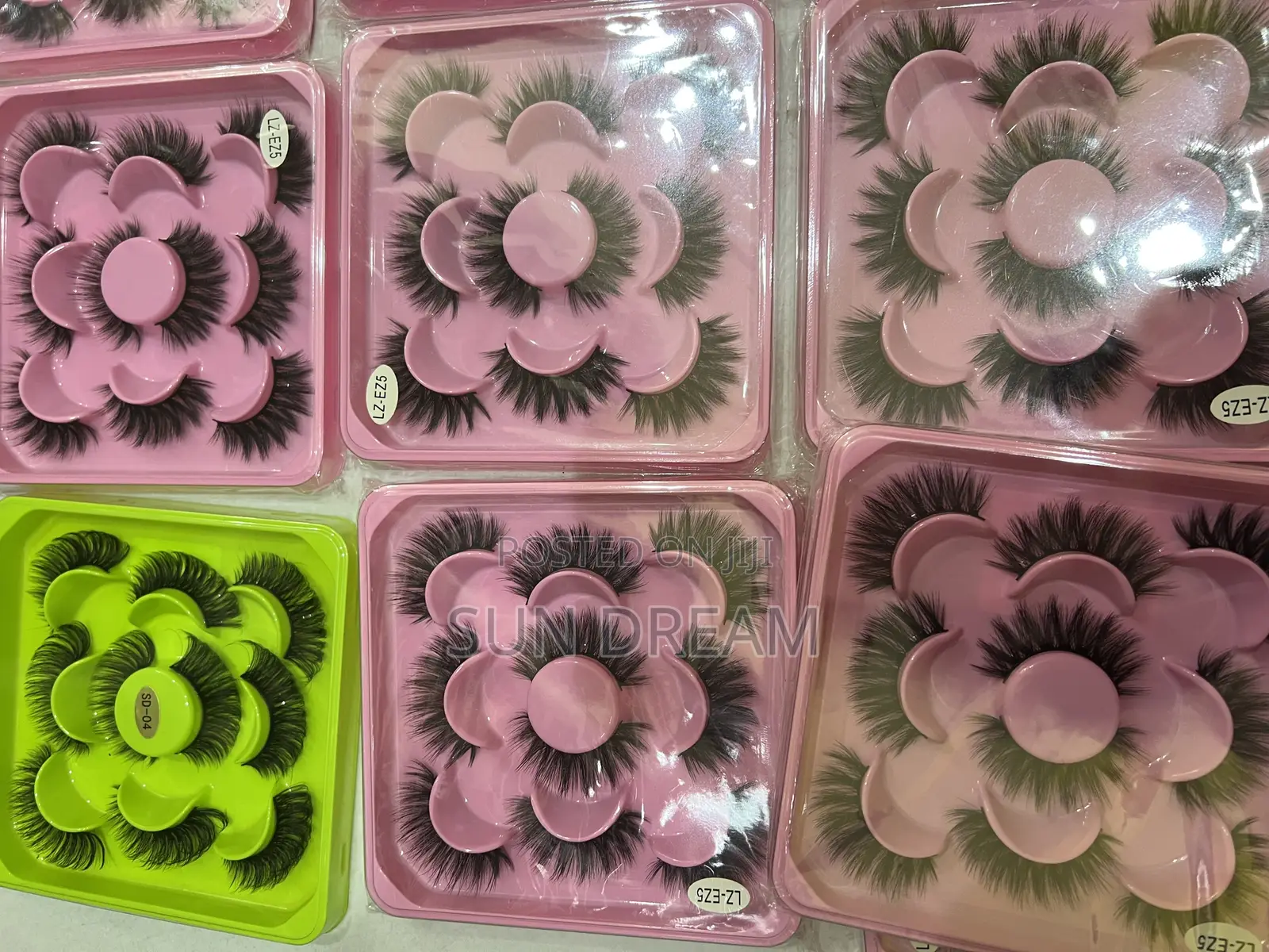 Wholesale Market! Eyelash Wholesale Women Eyelash on Sale