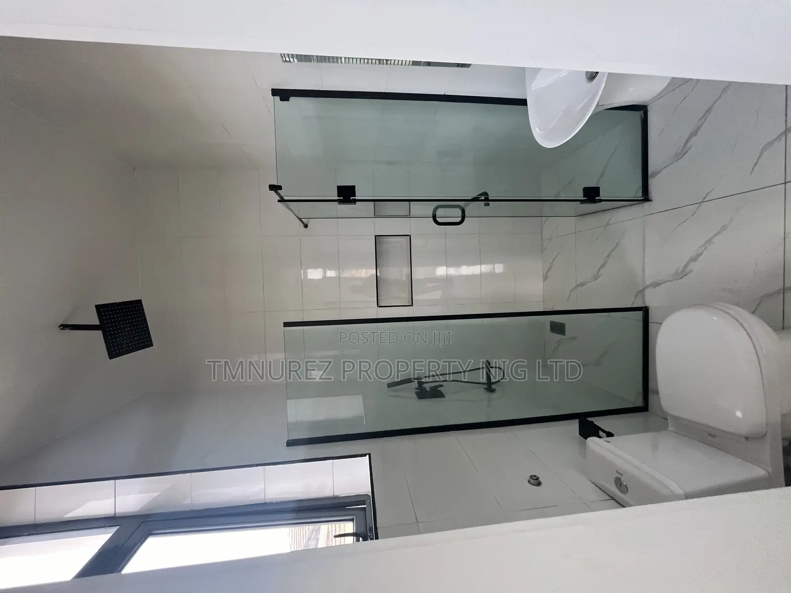 5bdrm Duplex in Chevron, Lekki for sale