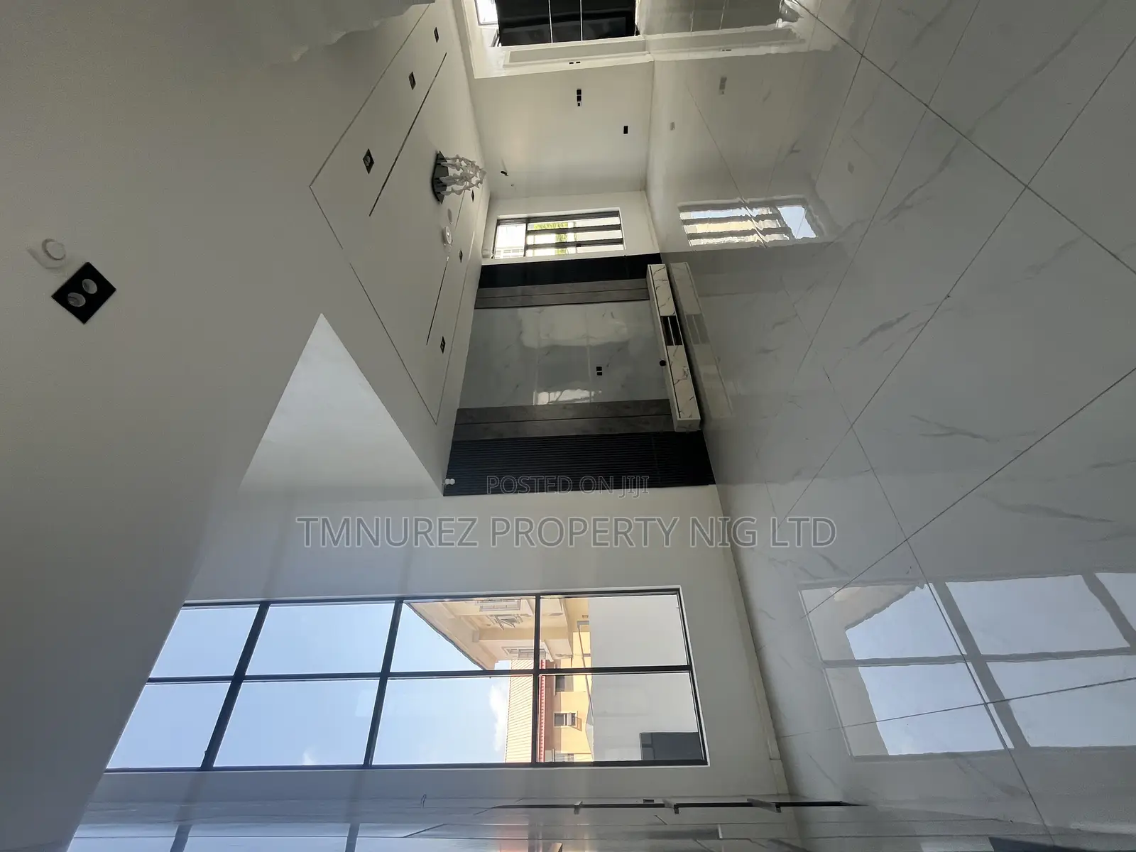5bdrm Duplex in Chevron, Lekki for sale