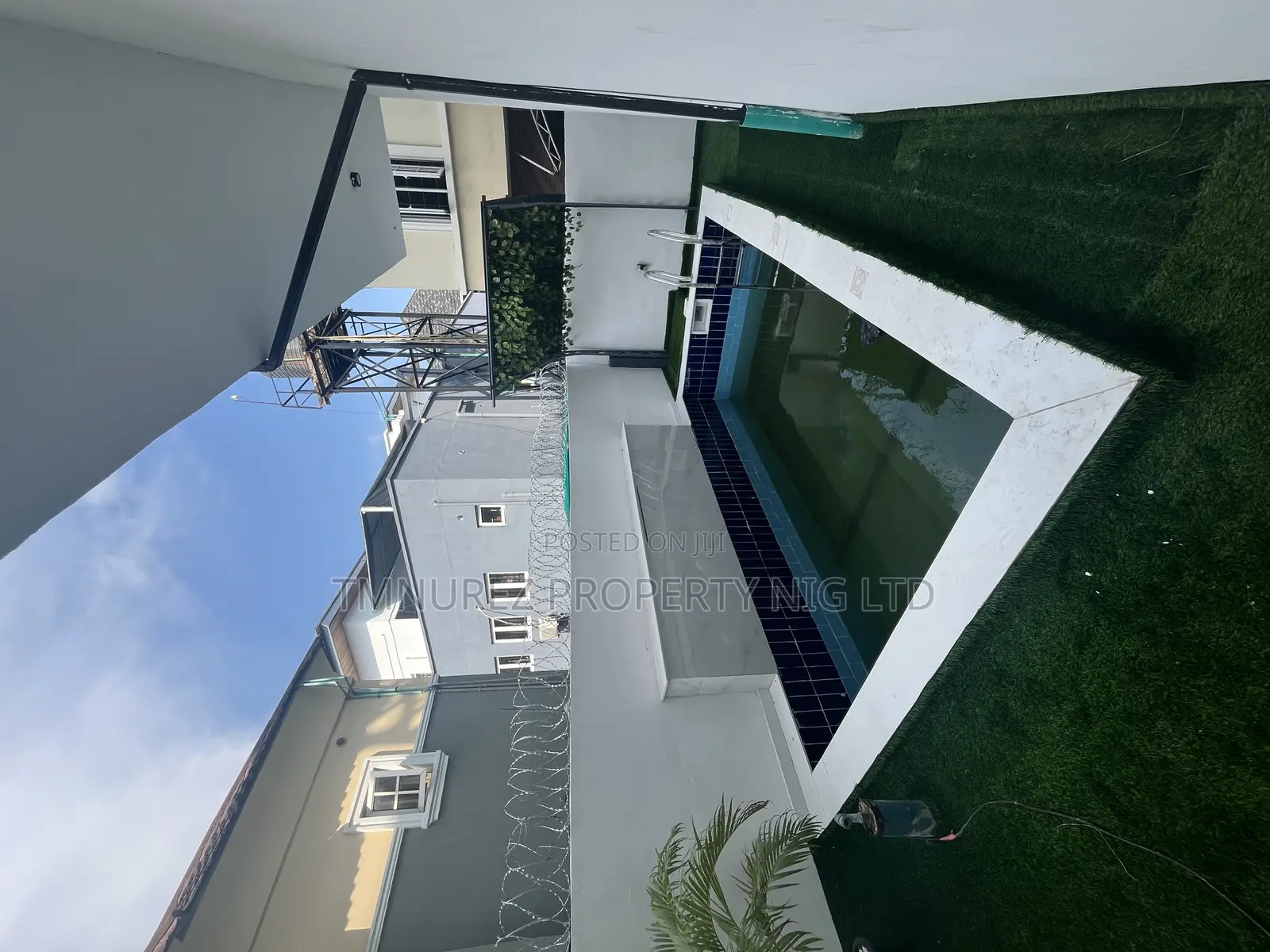 5bdrm Duplex in Chevron, Lekki for sale
