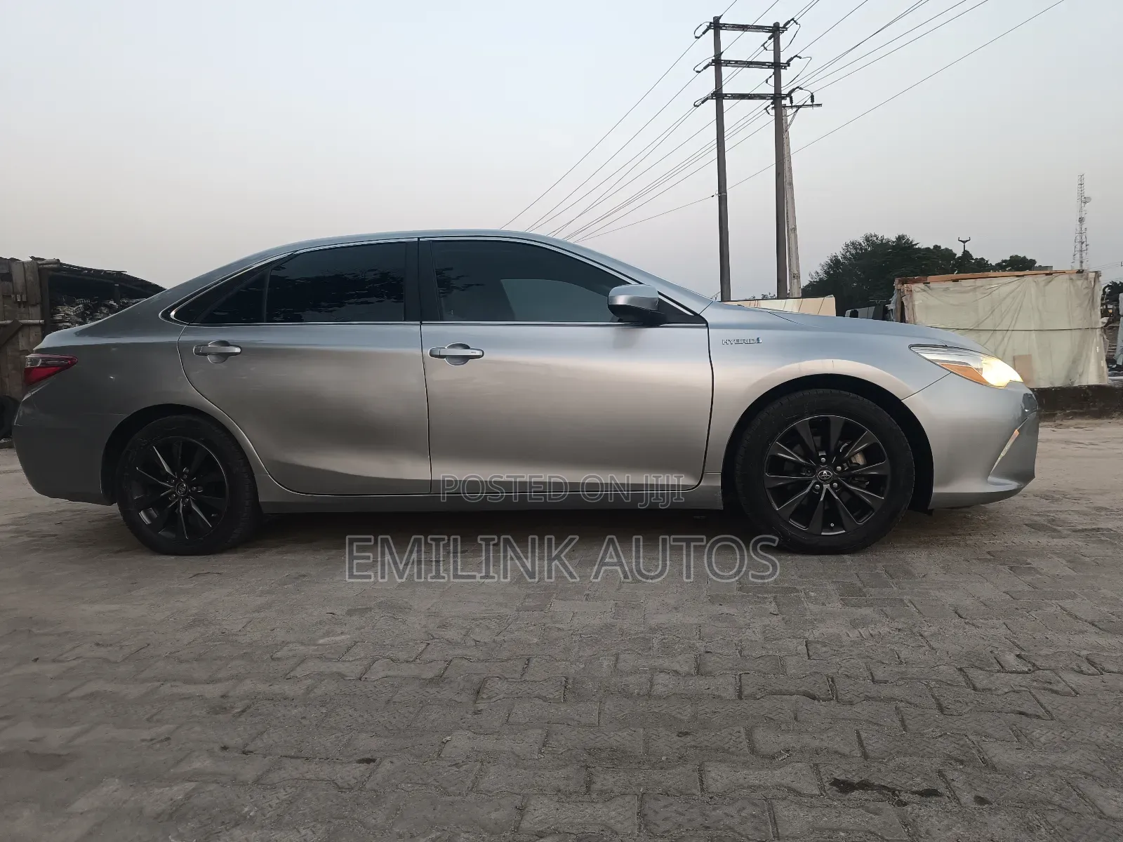Toyota Camry XLE 4dr Sedan (2.5L 4cyl 6A) 2015 Silver