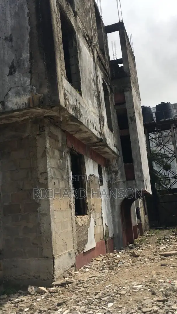 32 Rooms Uncompleted Ensuite Rooms. N60m Yearly. Victoria Island