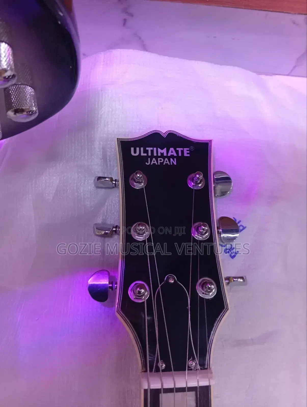 Ultimate Japan Semi Hollow Body Electric Guitar
