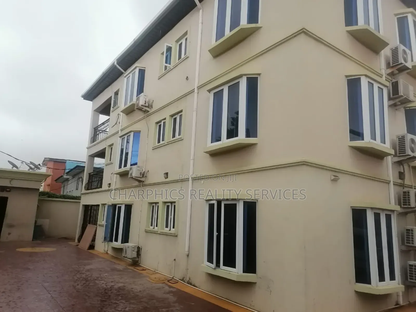 6bdrm Block of Flats in Toyin Street for sale