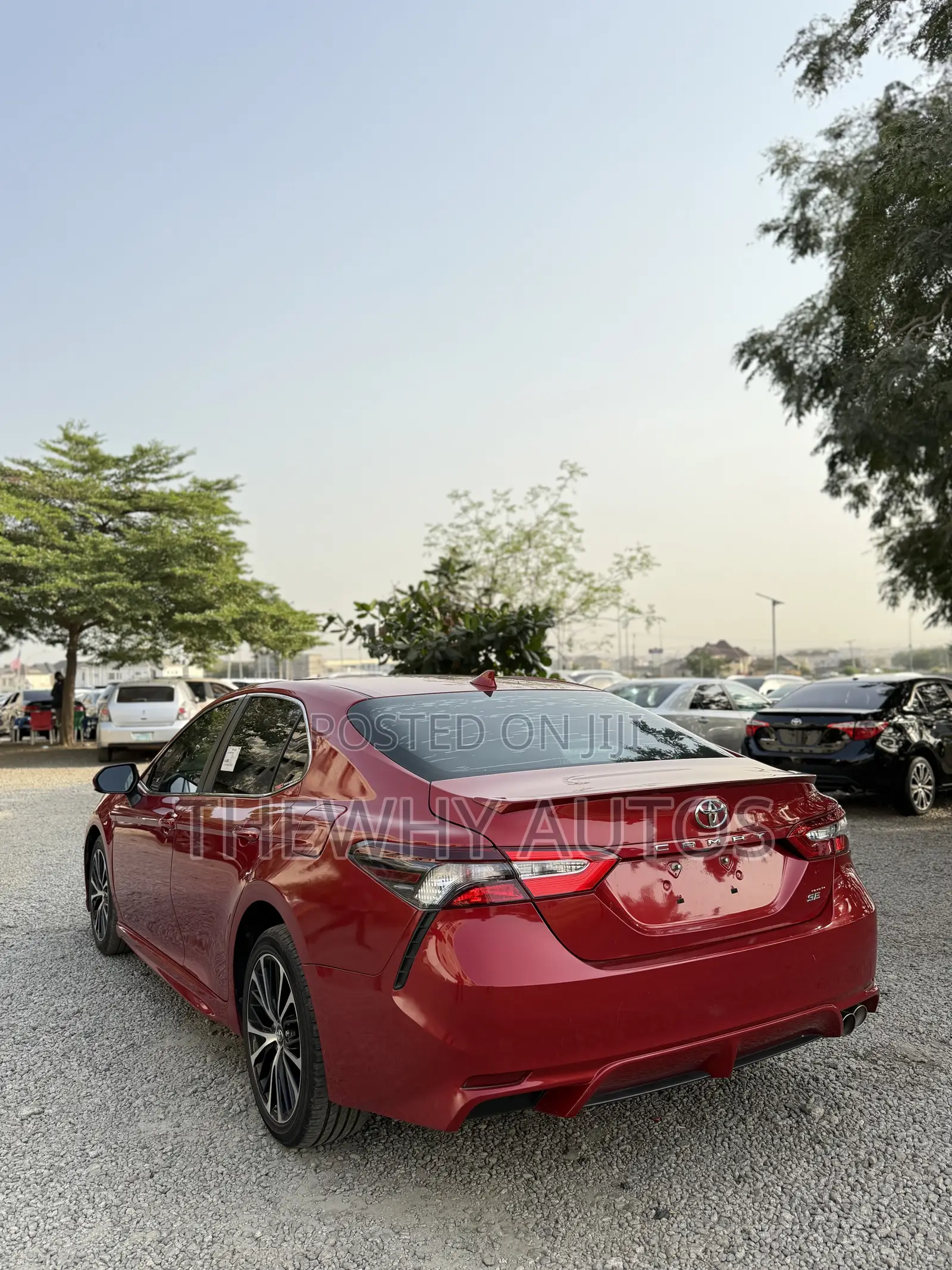 Toyota Camry SE (2.5L 4cyl 8A) 2019 Burgundy