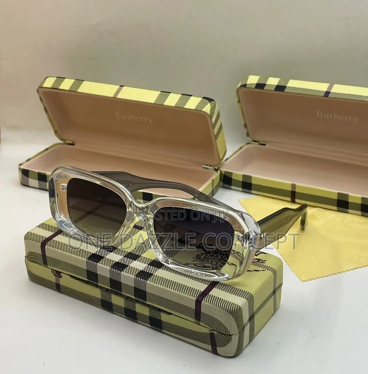 Fashionable Eyewear