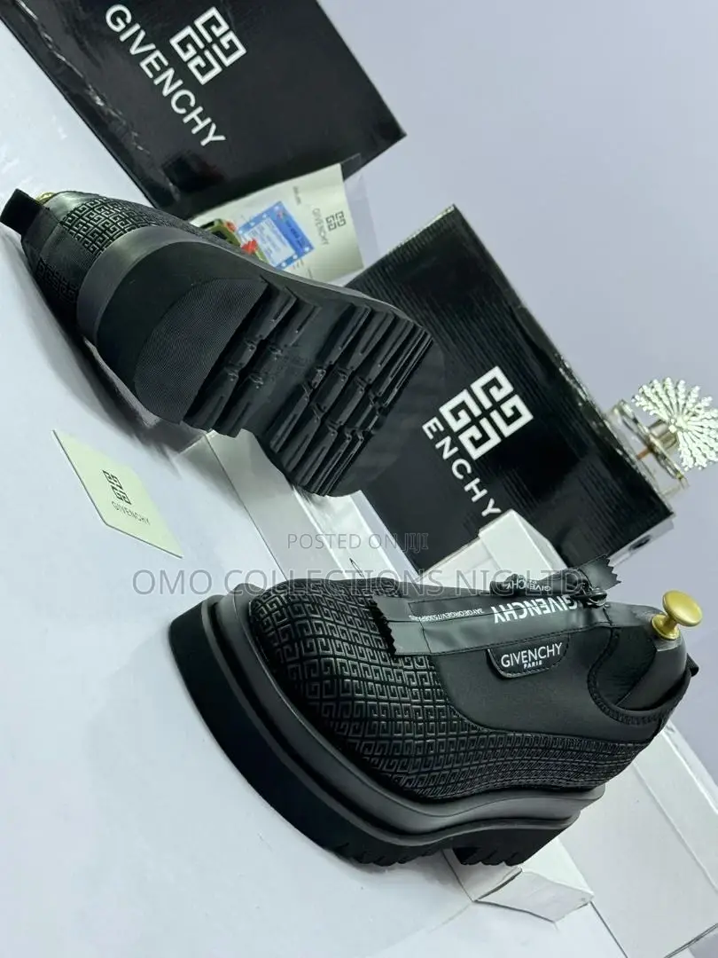Luxury Givenchy Black Men’S Sneakers – Fully Boxed