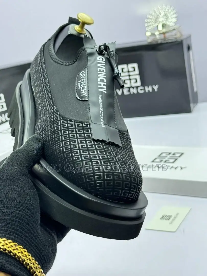 Luxury Givenchy Black Men’S Sneakers – Fully Boxed