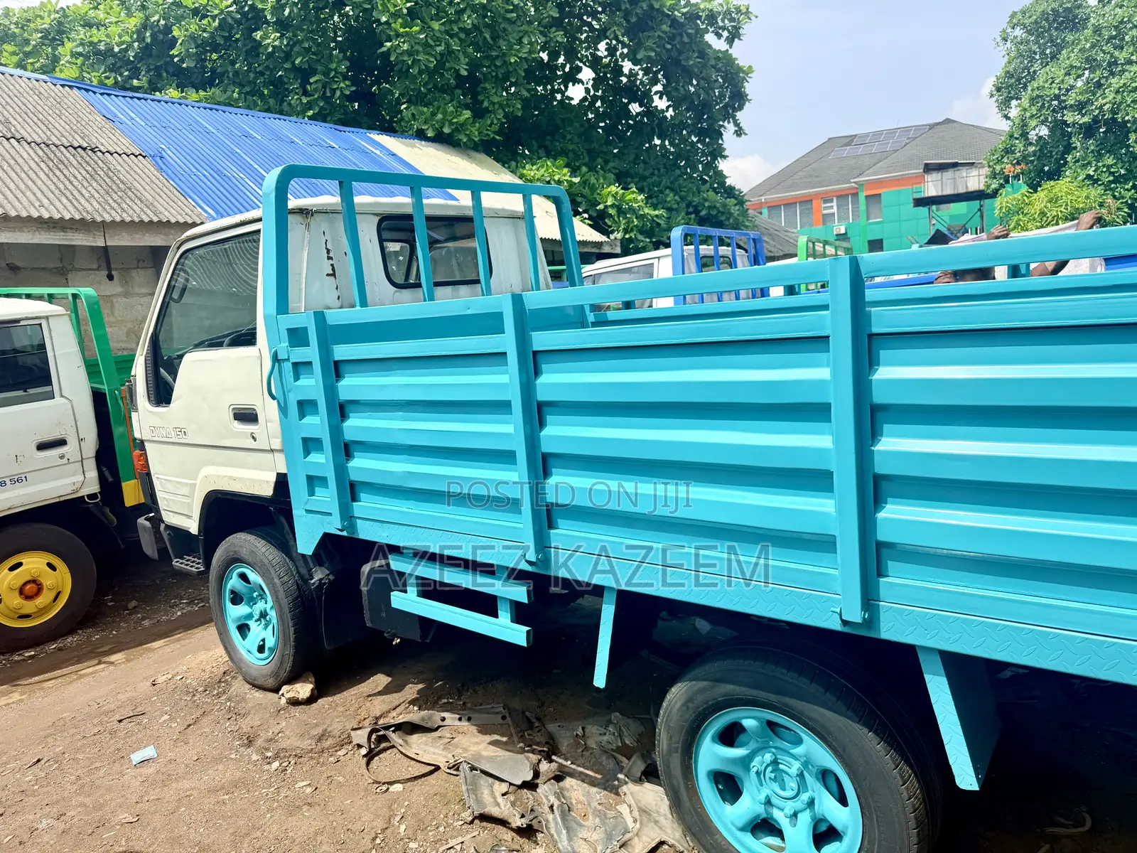 Toyota Dyna 150 Old Model Registered Truck Dropped Sided Bucket