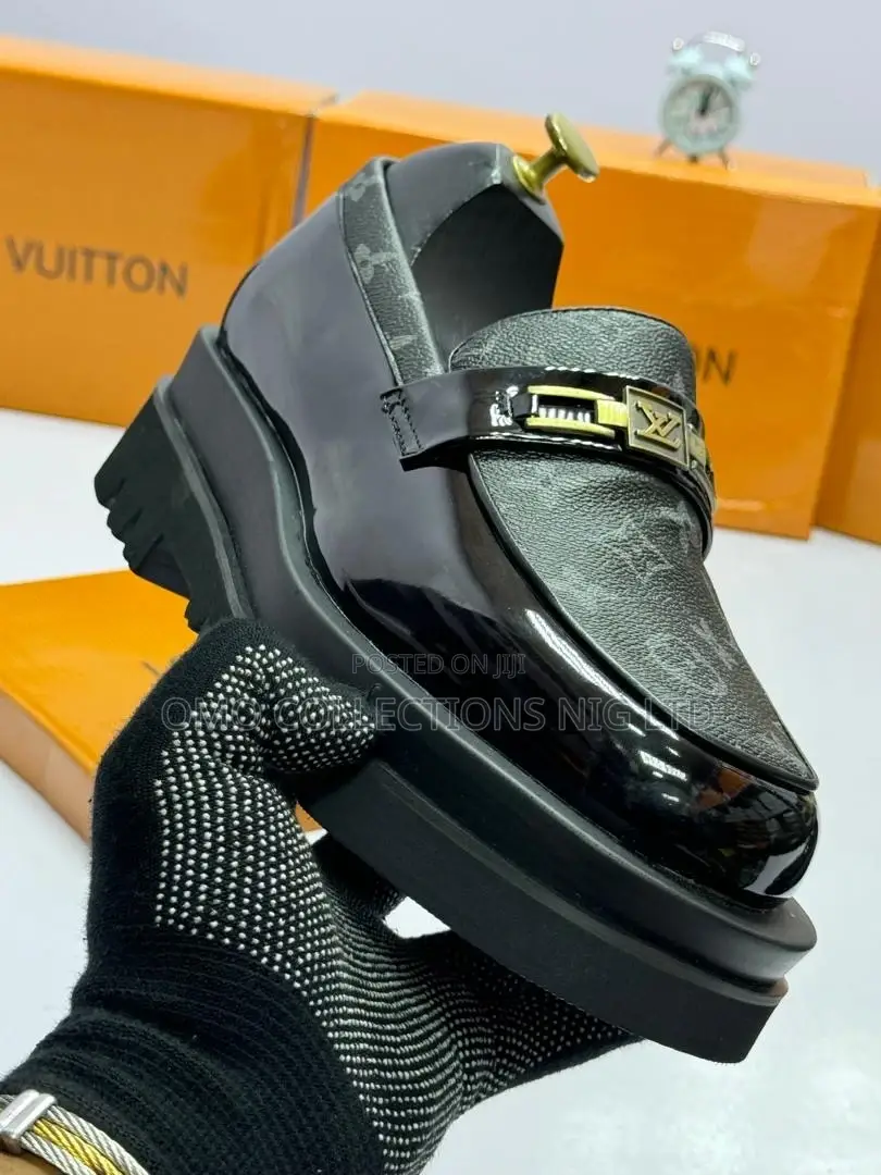 Luxury Louis Vuitton Black Men’S Leather Shoe – Fully Boxed