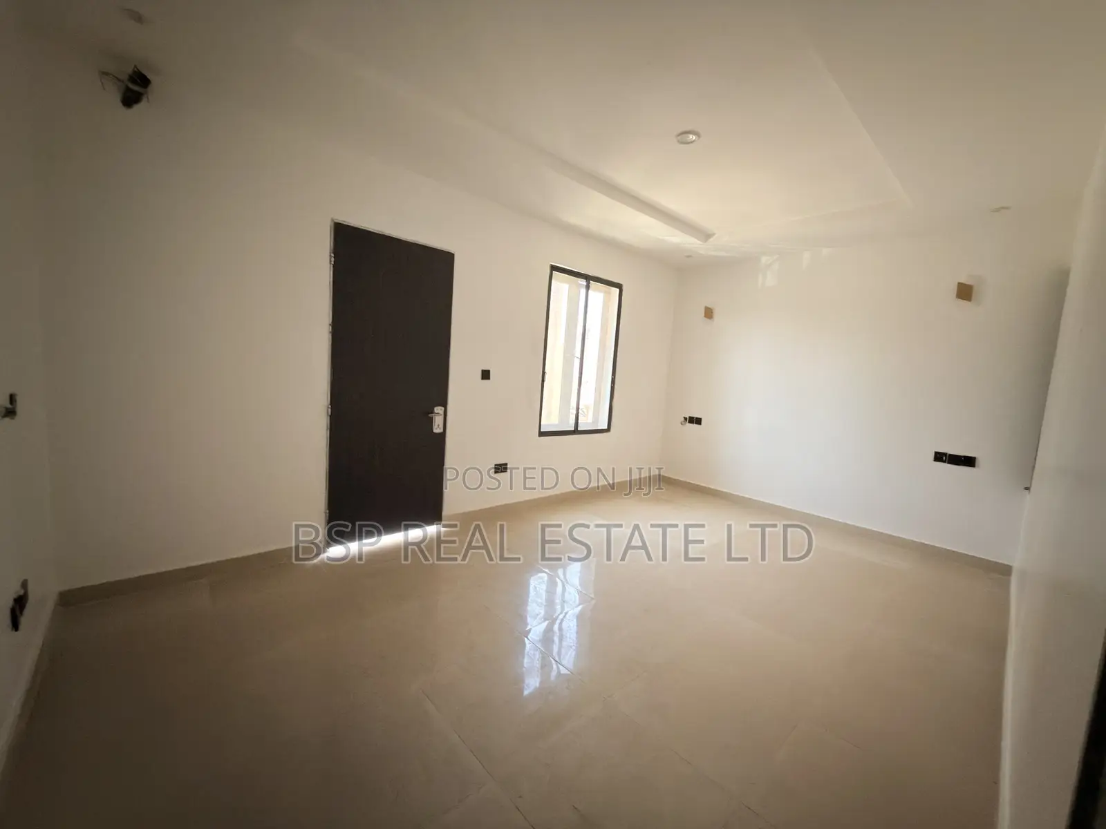 4bdrm Townhouse/Terrace in Jahi for sale