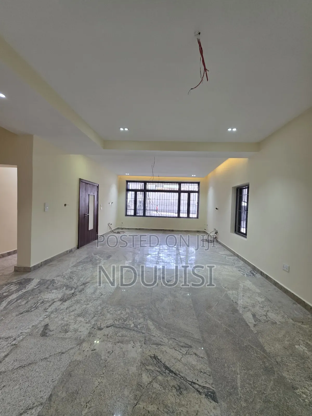 5bdrm Duplex in Guzape District for sale