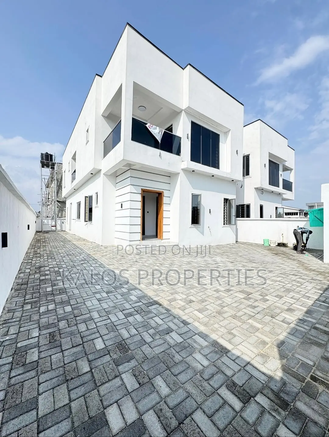 4bdrm Duplex in Abraham Adesonya for sale