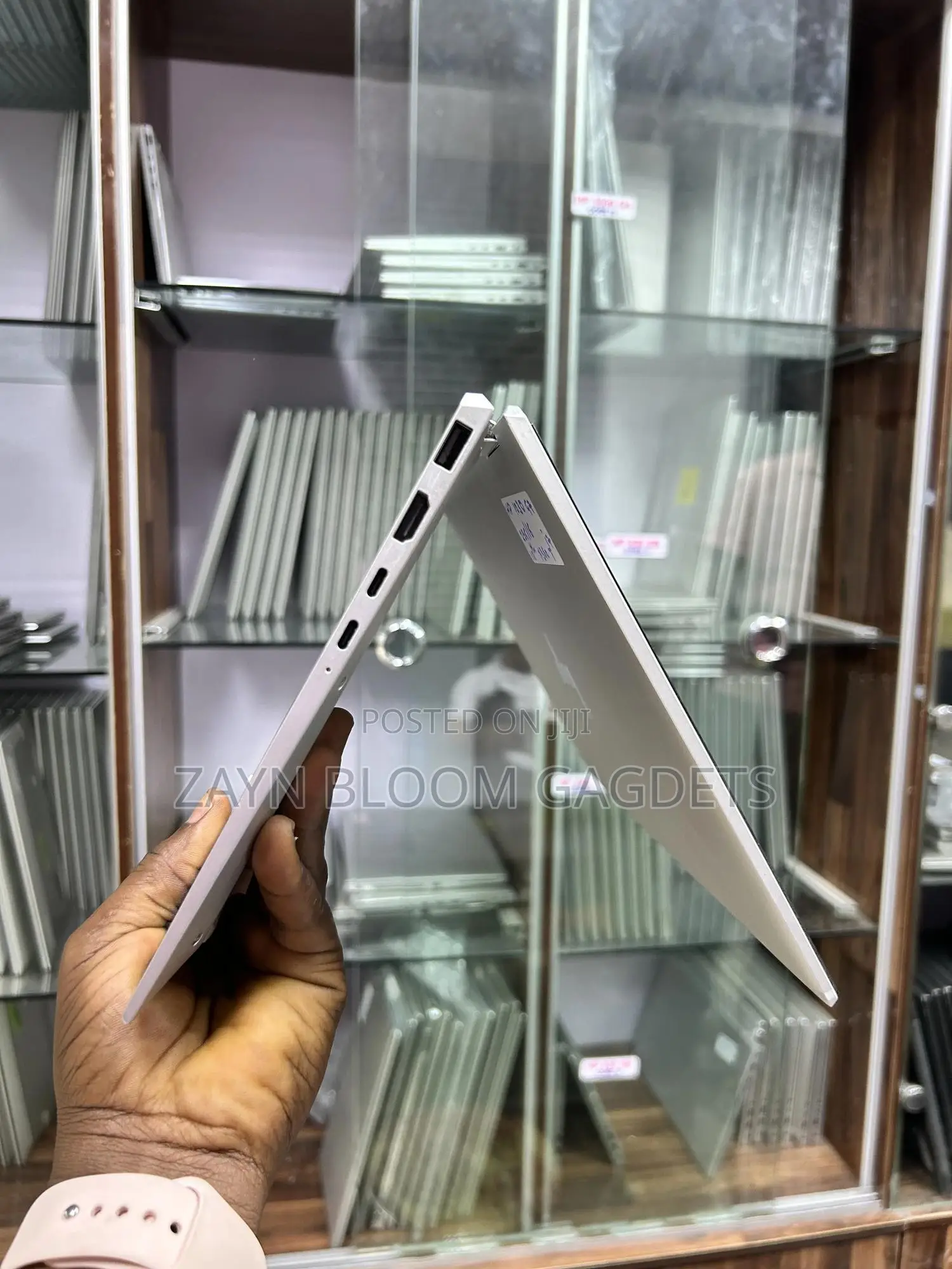 Laptop HP EliteBook 1030 16GB Intel Core I7 SSD 256GB